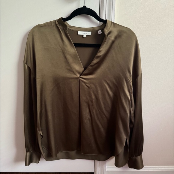 Vine green silk blouse small - Picture 1 of 3